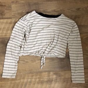 Long sleeve crop top